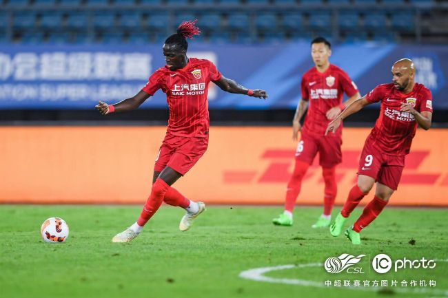 强伦女教师视频